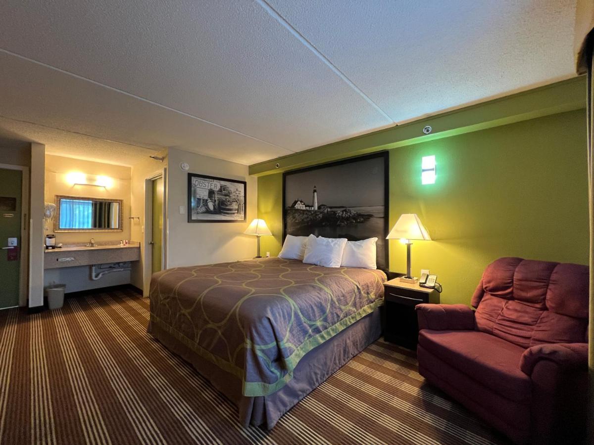 Hotel Super 8 By Wyndham Bangor Exterior foto